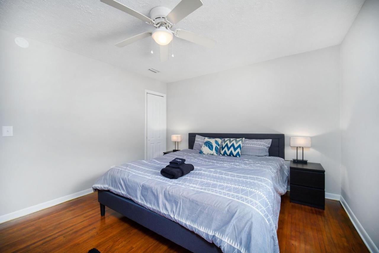 King Bedroom 2Bed1Bath Sleeps 4 Close To Town Center Downtown Beach Mayo Clinic Джэксонвиль Экстерьер фото